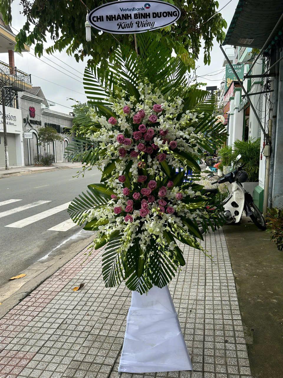 đặt hoa viếng nhanh tại Bình Dương